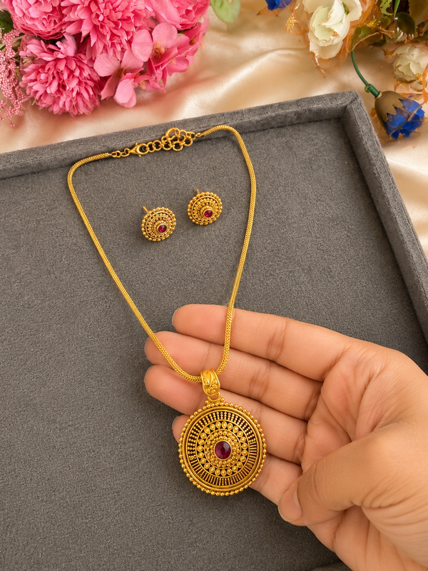 Meher Gold Pendant