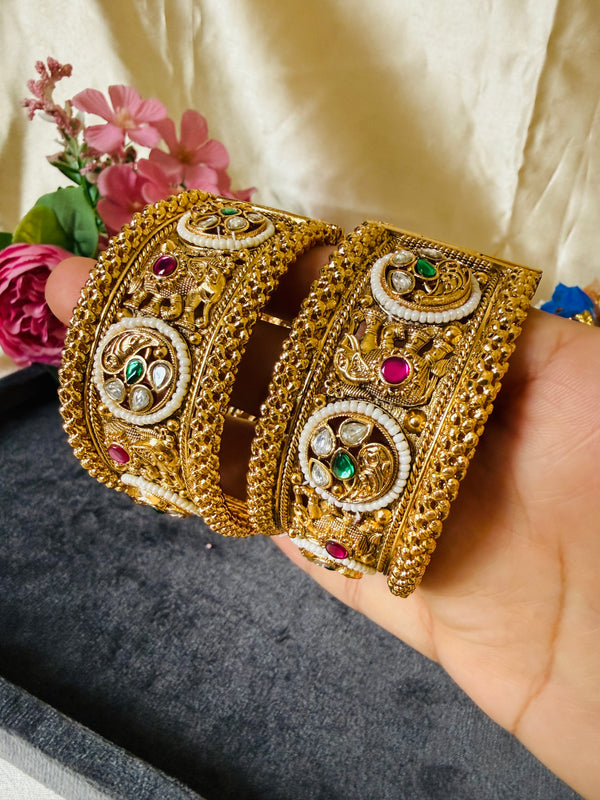 Rajwada Kundan Bangles
