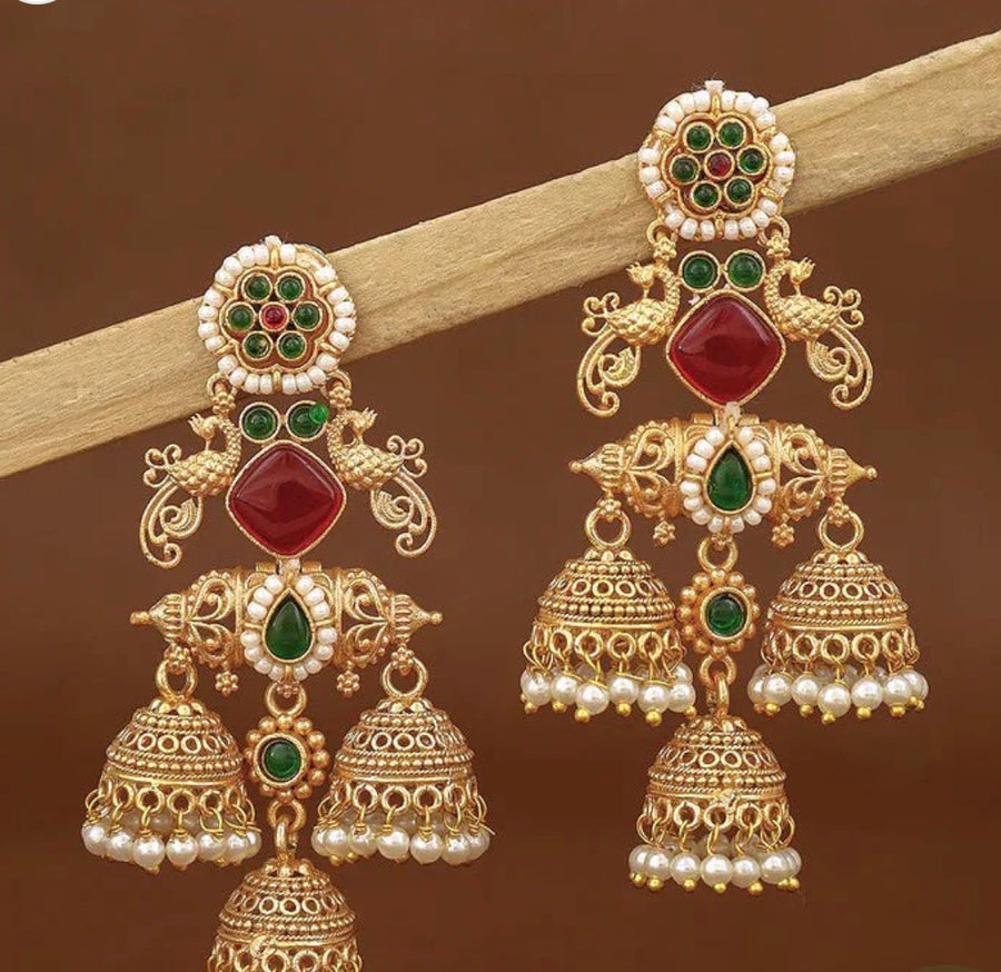 Ishita Gold Earrings